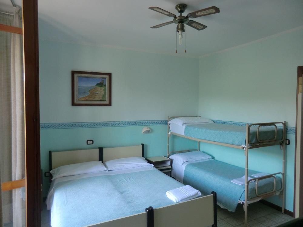 Hotel Bristol Pineto Buitenkant foto